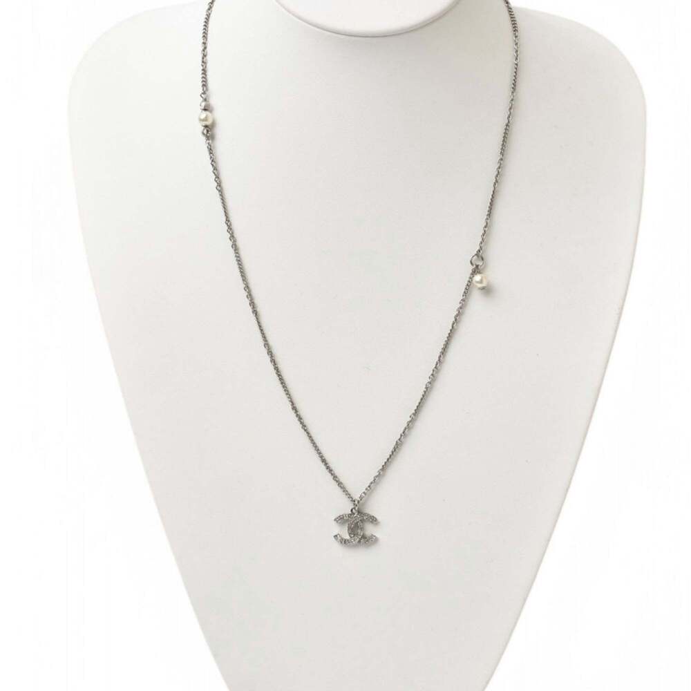 CHANEL Silver Pearl Logo Necklace - Picture 8 of 10
